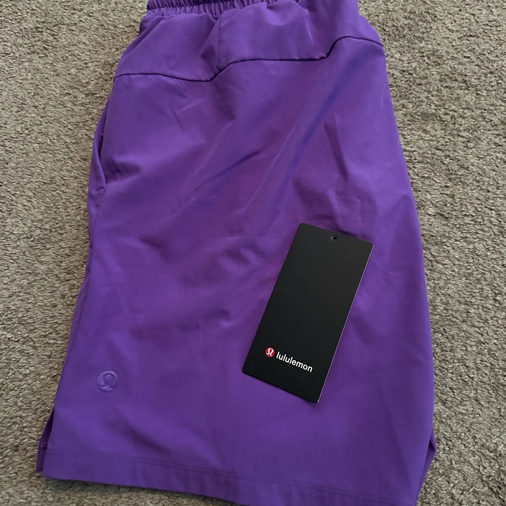 LULUMEON shorts - Picture 1 of 1